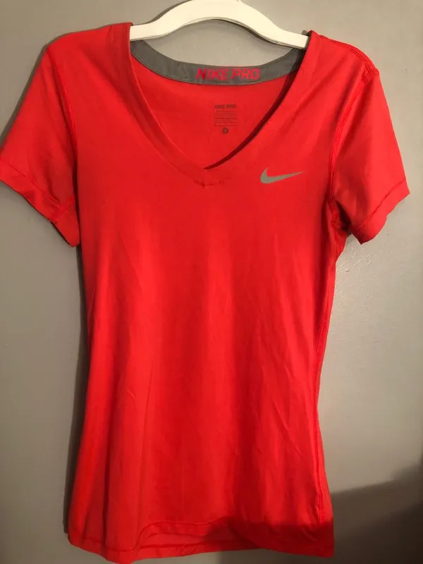 Nike Hot Pink  V Neck - Image 2