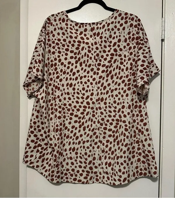 Entro short sleeve blouse cream brown size XL - Image 3