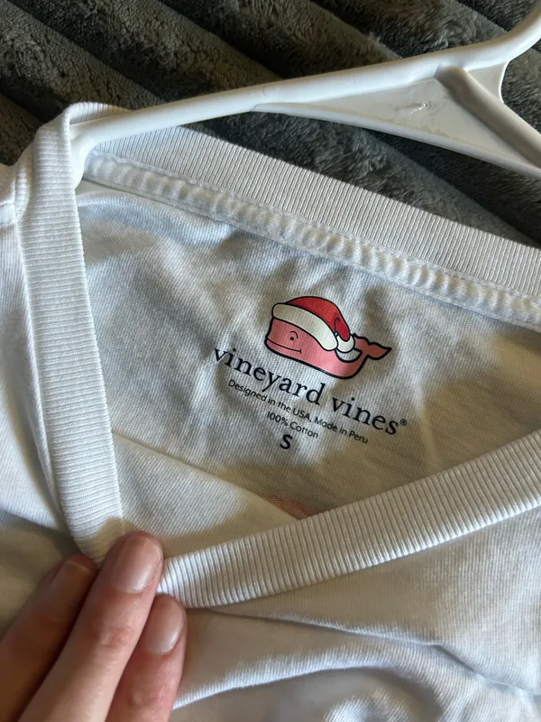 Vineyard Vines Long Sleeve - Image 3