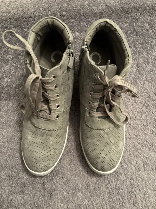 Journee Collection Women's High-Top Sneakers in Light Gray Size 11 - Image 3