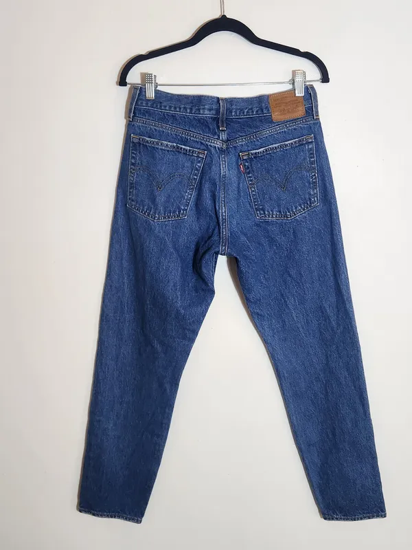 Levi's Women's Wedgie Ankle Jeans Size 28 - Image 4