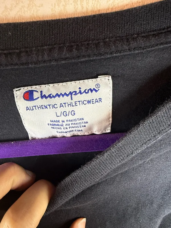 Champion Cropped T Shirt Large Black Oversized Logo Graphic Tee - Image 7