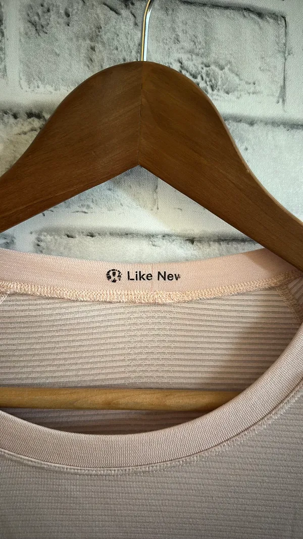 Lululemon Long Sleeve Swiftly Tech - Image 4