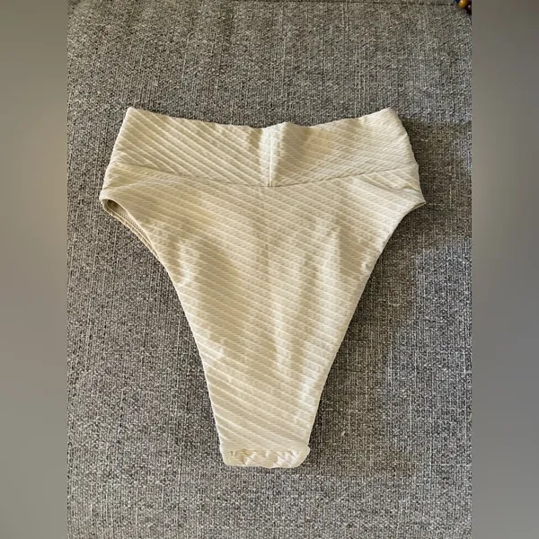 Aerie High Waisted High Cut Cheeky Bikini Bottom | M - Image 2