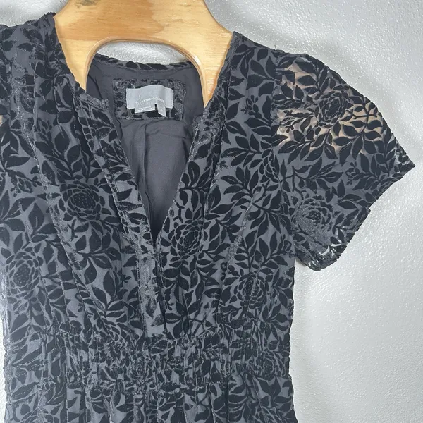 Anthropologie Somerset‎ Mini Dress Womens Small Black Floral Velvet Tiered Vneck - Image 2