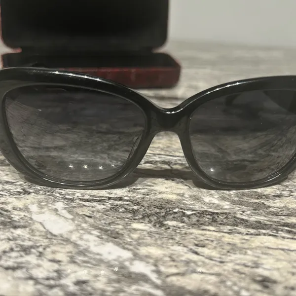 Vera Wang Black Sunglasses - Image 2