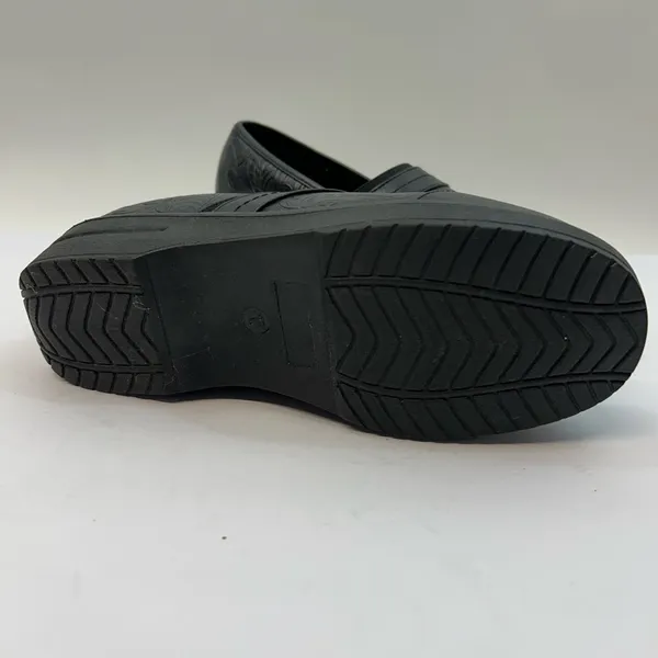Easy Street Origin Women's Comfort Clogs - Image 6