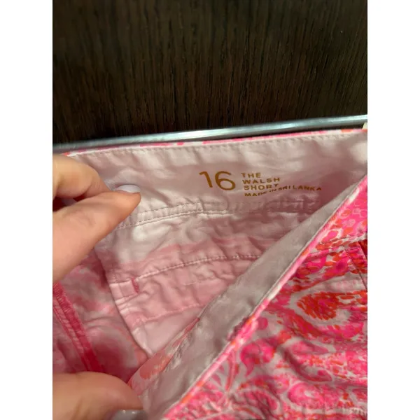 Lilly Pulitzer "The Walsh" shorts in the "Pink Pout Paisley" size 16 - Image 3