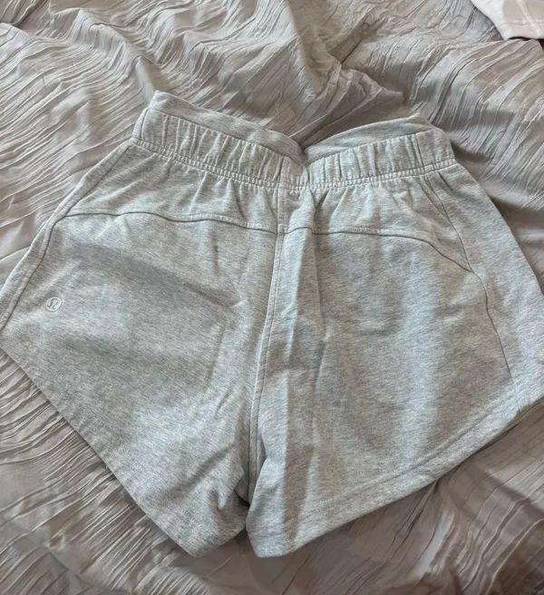Lululemon Glow Inner 3" Shorts - Image 2