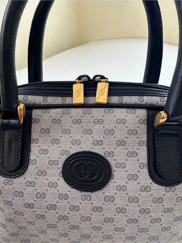 Authenticated Vintage Gucci Micro GG Logo Bowling Bag Navy Top Handle - Image 4