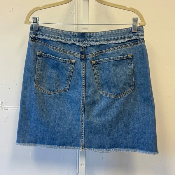 Loft Denim Mini Skirt Medium Wash Raw Frayed Hem 100% Cotton 465904 Size 12 - Image 3