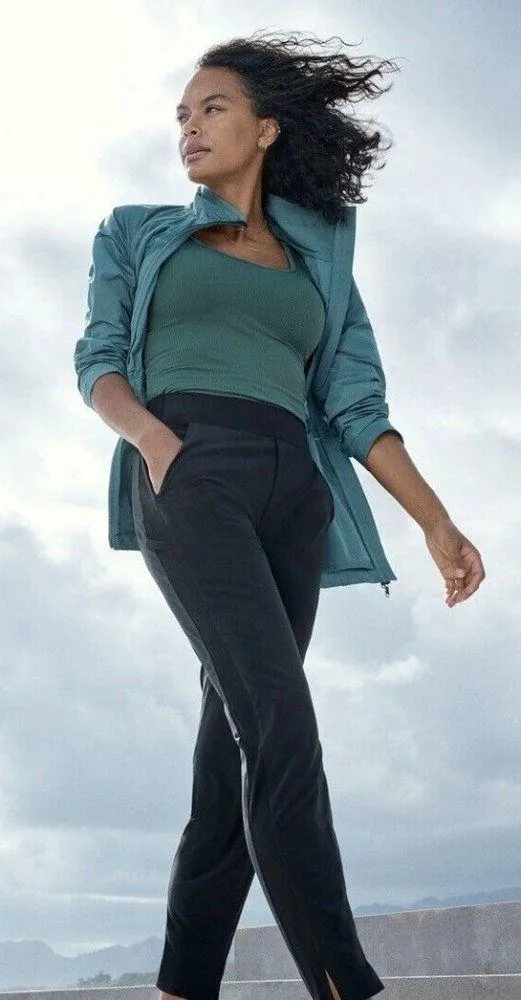 NEW Athleta L Advantage Poplin Top Teal Breathable Zip Pockets Ventilation Large - Image 9