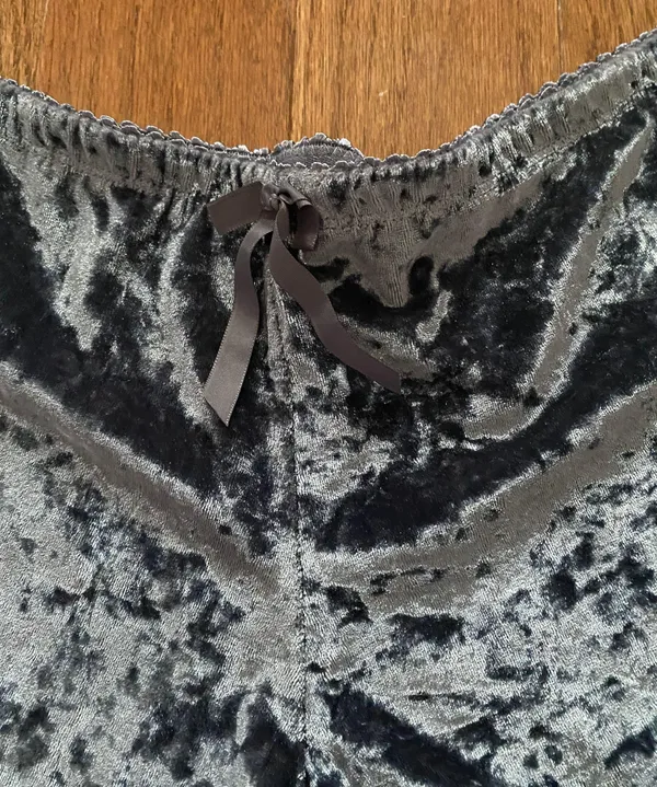 Dolls Kill NWOT Velvet velour grey lace trimmed lounge shorts - Image 6