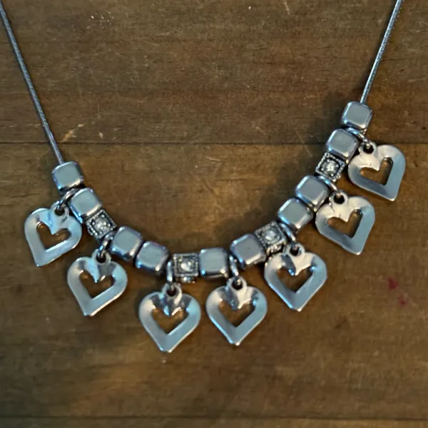 Silver tone dangling hearts charm necklace - Image 4