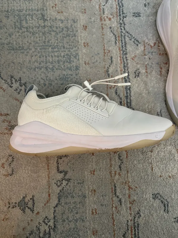 Clove Classic Shoes White Size 10 - Image 3