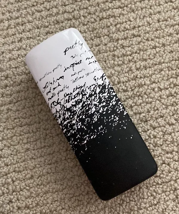 Kensie Eyewear Eyeglasses Case Eye Glasses EUC Black White - Image 3