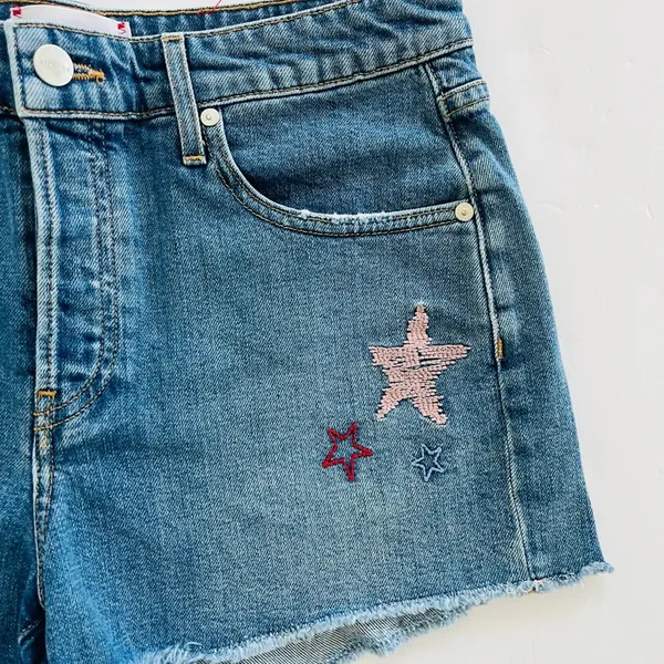 Sundry Blue Jean Shorts with Distressed Embroidered Star Accents Size 29 - Image 3