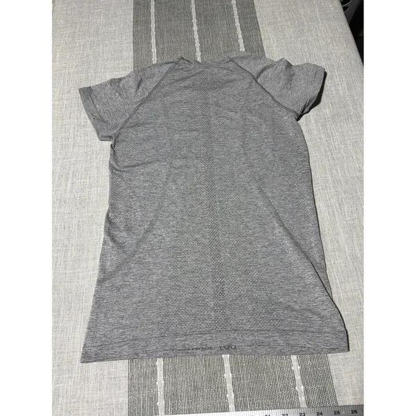 Lululemon Swiftly Tech Short Sleeve 2.0 Crew Shirt Heathered Black Gray Size 8 - Image 5
