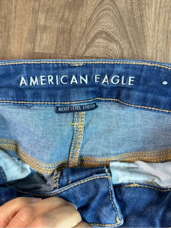 American Eagle Outfitters Women's Mid-Rise Straight Blue Jeans - Image 2