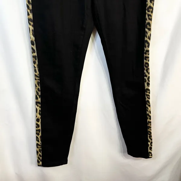 Judy Blue Size 13/31 Jeans Black Skinny Jegging Leopard Stripe Mid Rise 1655‎ - Image 4