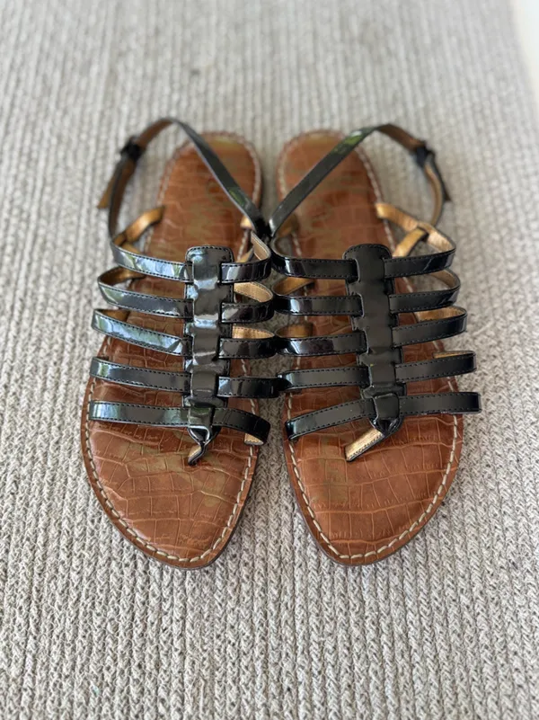 Sam Edelman Black Patent Strappy Flat Sandals Size 7.5 - Image 5