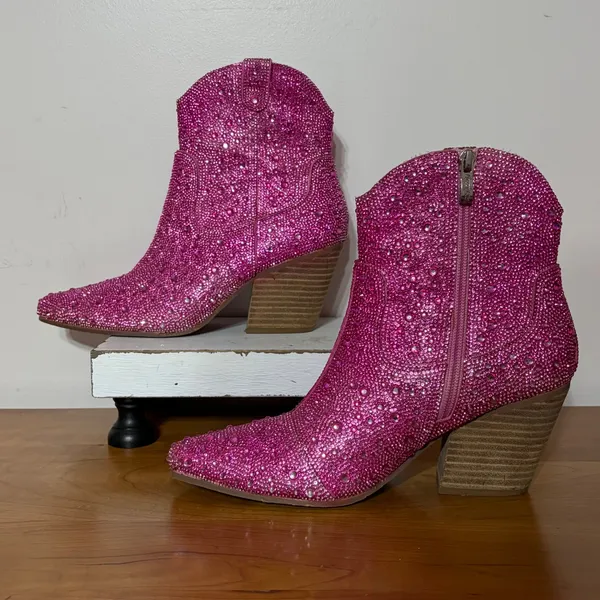 Cozzy Girl Pink Rhinestone Western Ankle Boots Pointed Toe Stacked Heel Size 7.5 - Image 2