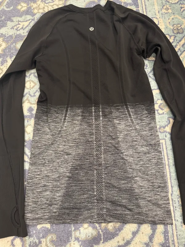 Black and Grey Ombré Lululemon Swiftly Tech Long Sleeve 6 - Image 2