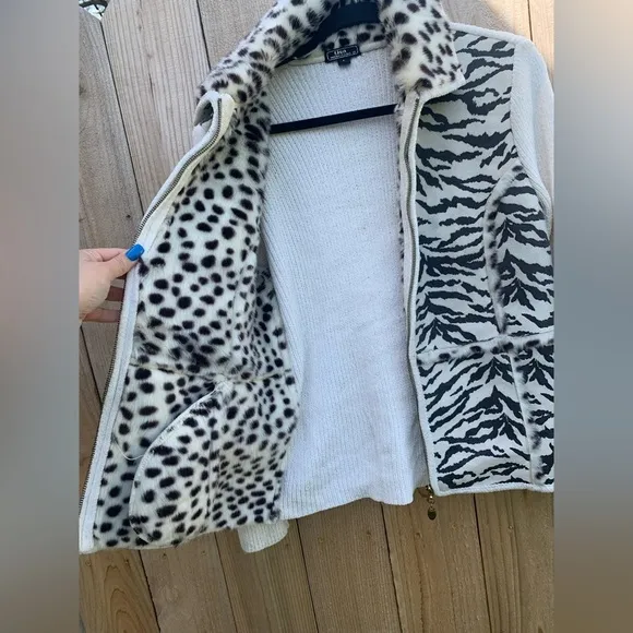 Lisa‎ International Cream Spots Faux Fur Suede Sweater Jacket Sz small zebra - Image 8