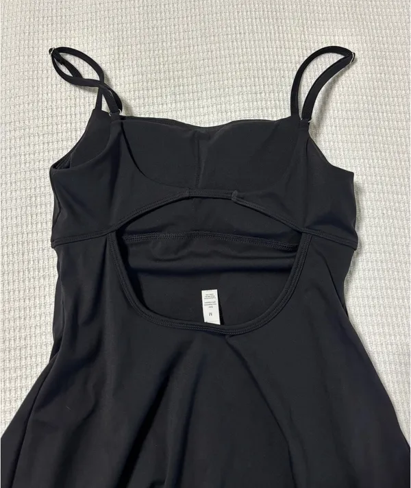 Black Athletic Dress Size M - Image 3