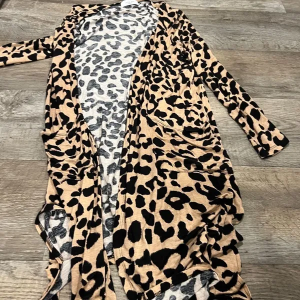 Carly Jean Los Angeles small animal print cardigan - Image 4