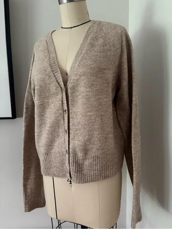 Free People School Girl Cardigan Feather Gray Size Large - Image 6