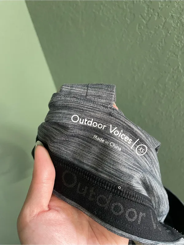 Outdoor Voices Freeform Sports Workout Bra Size XS Heathered Gray Unlined - Image 7