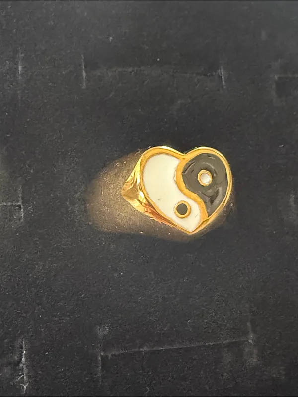 Gold Heart Yin Yang Enamel Ring - Black & White - Image 7