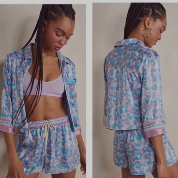 Free People Pillow Talk Satin Pajamas Top in Cool Lavender Size Small EUC - Image 2