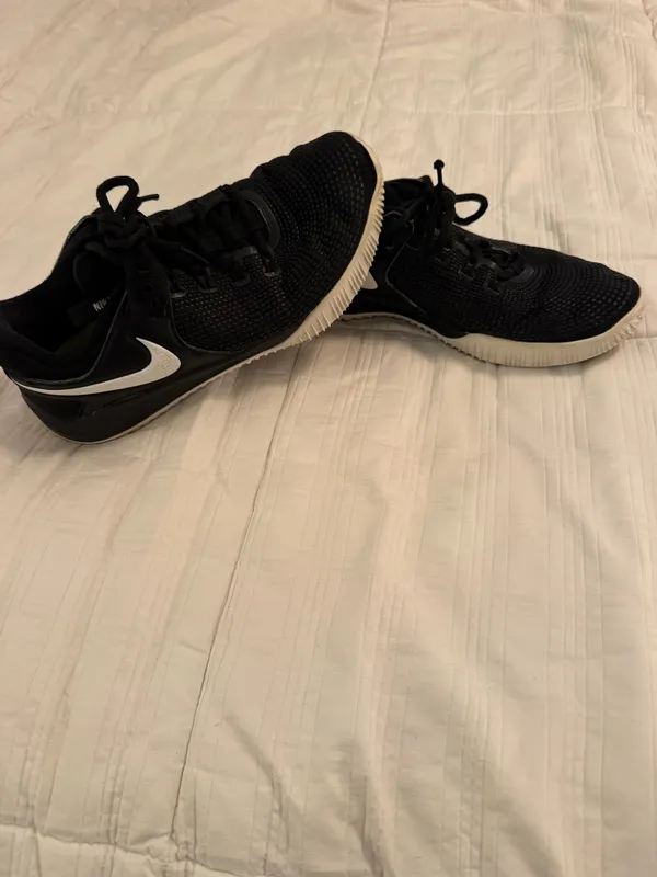 Nike Volleyball Shoes - Image 4