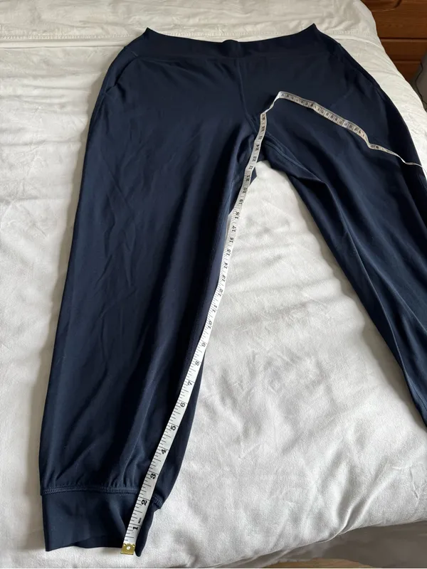 Lululemon Women’s Dark True Navy High Rise Align Joggers US 10 Short 26” - Image 10