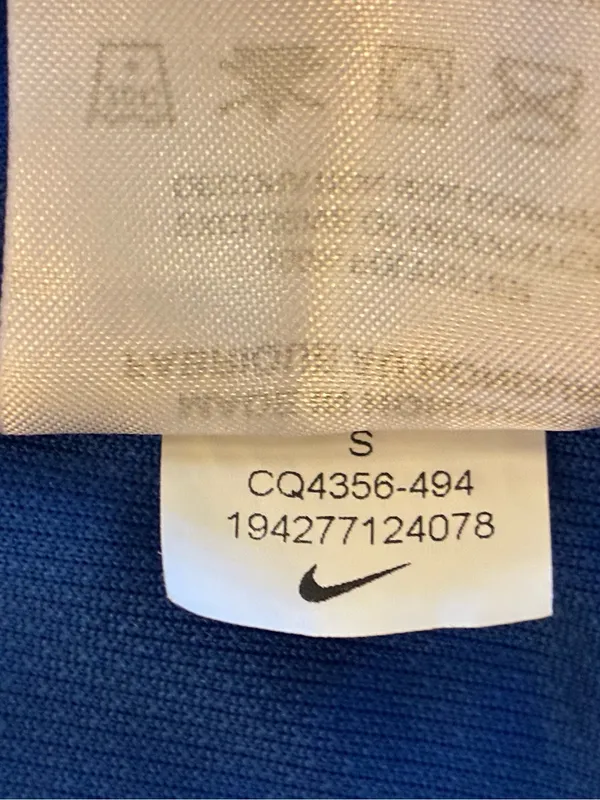 Nike women’s Blue & White Sleeveless Basketball Jersey Size Small - Image 7