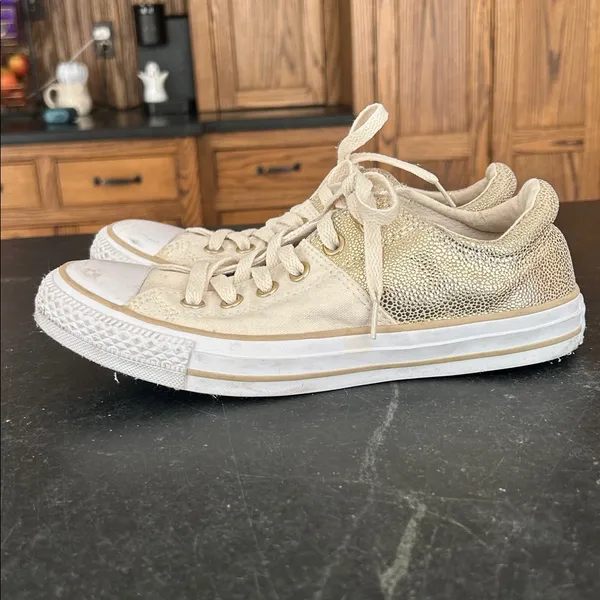 Converse Chuck‎ Taylor All Stars Madison low top sneaker gold cream women’s 8 - Image 4
