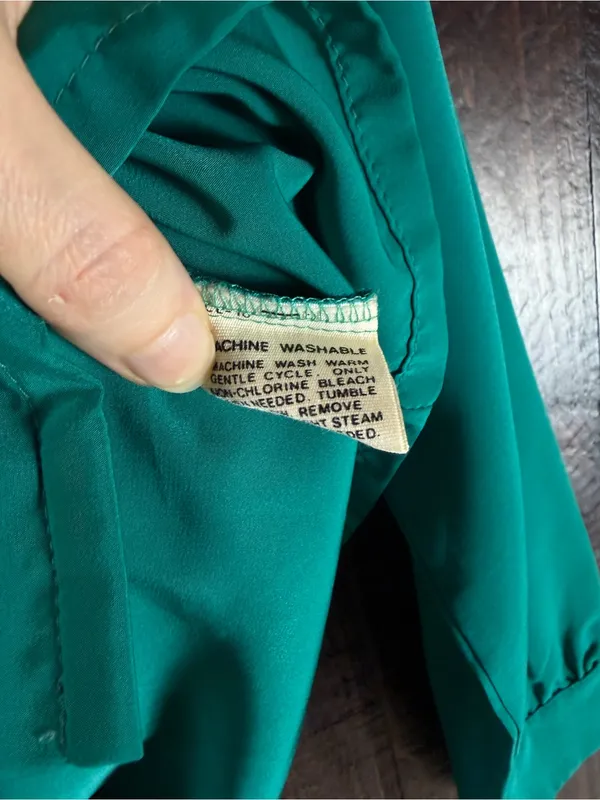 Vintage Pendleton Emerald Green Long-Sleeve Button-Front Blouse - Image 6