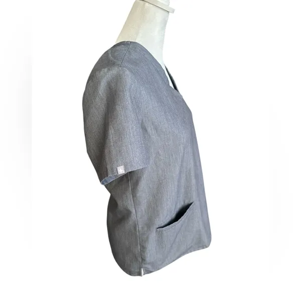 FIGS Casma 2 Pocket Scrub Top - Image 5