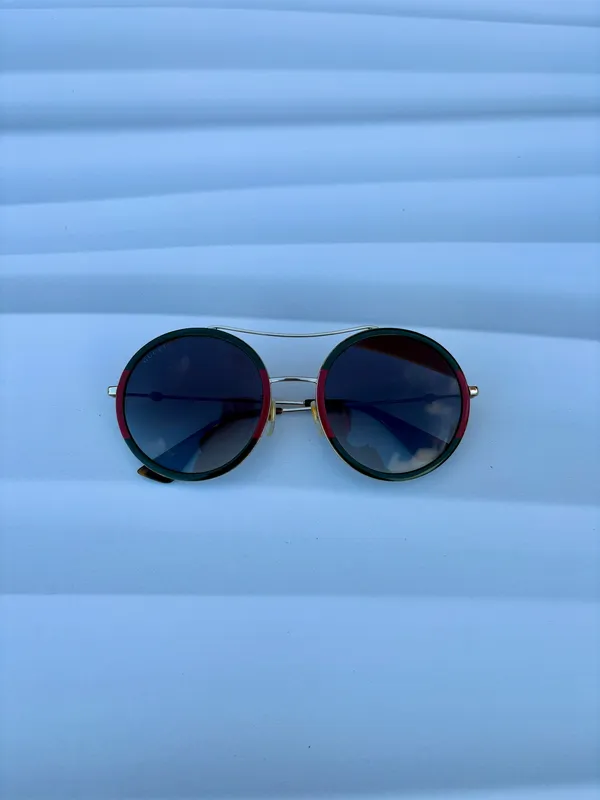 Gucci GG0061S brow bar round sunglasses 56mm gold frames green gradient lenses - Image 5
