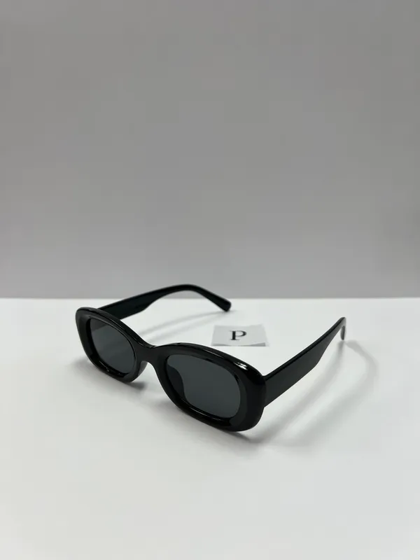 Small black retro sunglasses / black 90s style sunglasses - Image 2
