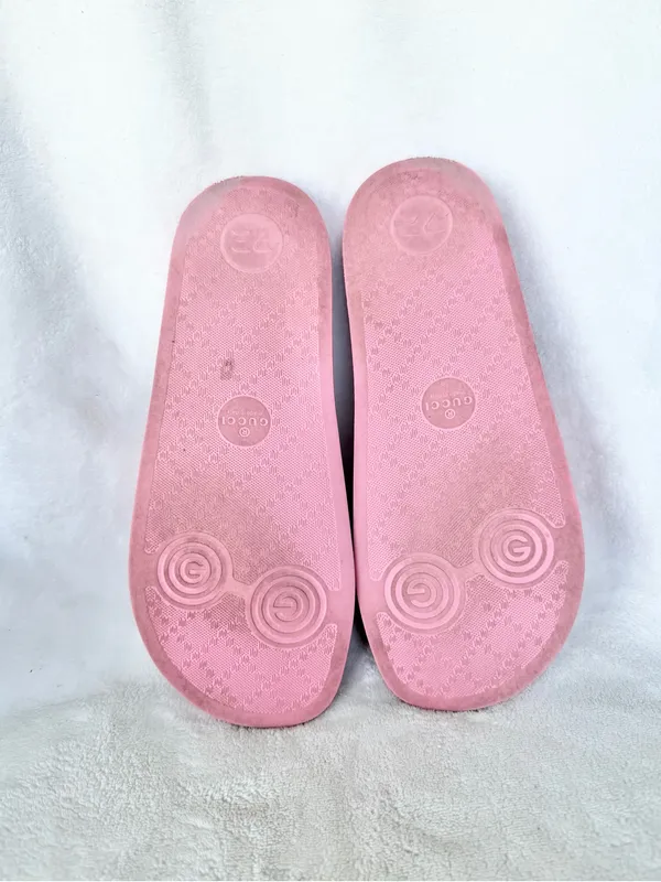 Gucci Pink GG Rubber Slide Sandals Women’s Size 38 (US 7.5) Made in Italy - Image 12