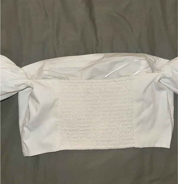 Abercrombie & Fitch Crop White Smocked Top - Image 4