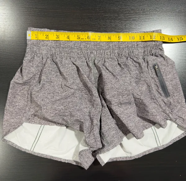 Women’s Lululemon Heathered Black Tracker Short 4” Inseam Size 8 - Image 5