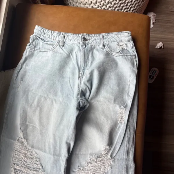 Forever 21 90s Fit Light Wash Distressed Wide Leg Jeans Size 30 Blue‎ Baggy - Image 6