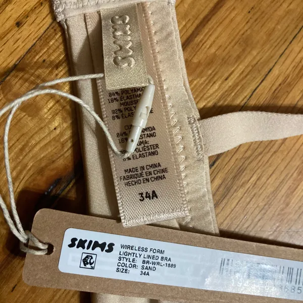SKIMS Wireless Bra 34A - Image 5