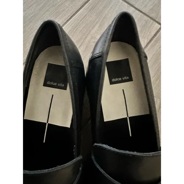 Yanni Loafer in Black Dolce Vita - Image 8