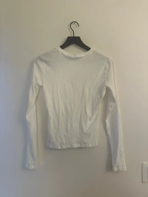 Brandy Melville Cotton White Long Sleeve - Image 2