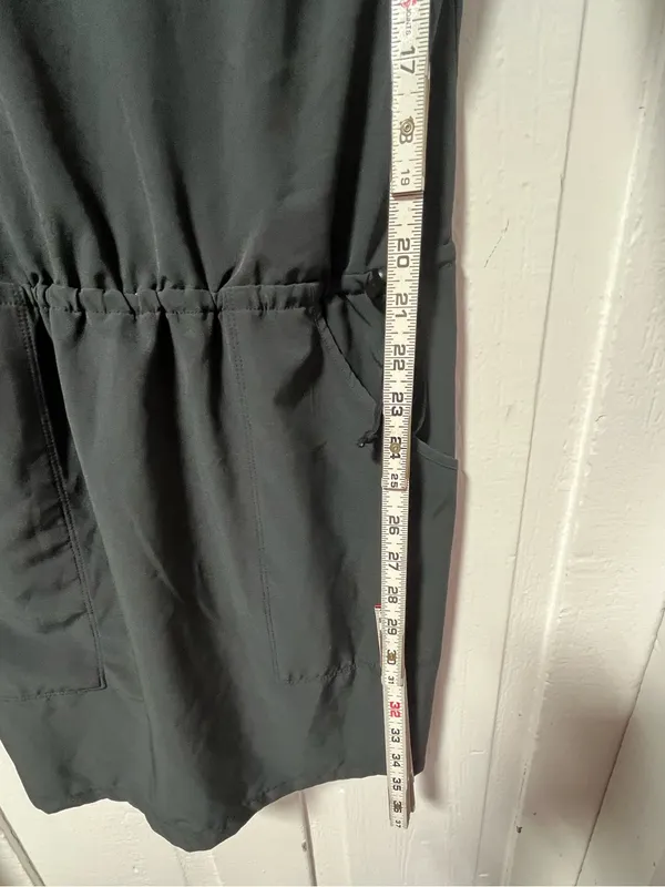 Toad & Co Liv Black Activewear Dress with cinched waist and pockets size m - Image 8